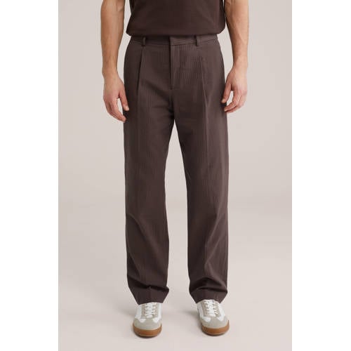 WE Fashion regular gestreepte pantalon bruin afbeelding