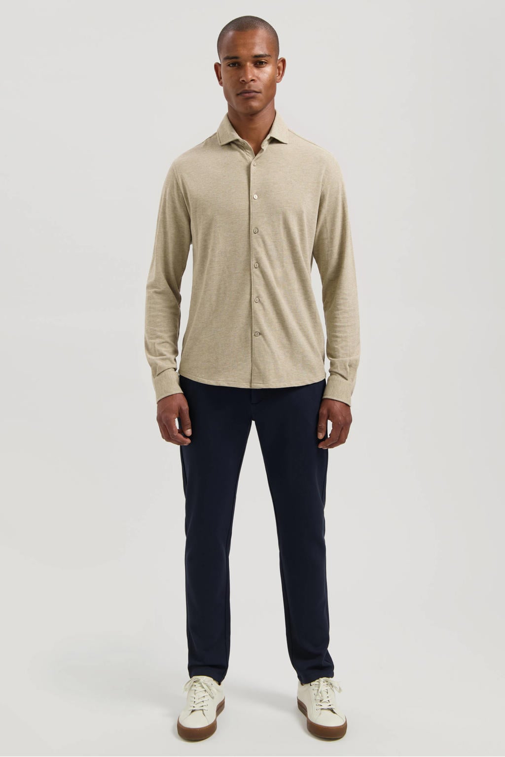Lichtkaki heren Dstrezzed slim casual overhemd van polyester met effen, lange mouwen en klassieke kraag