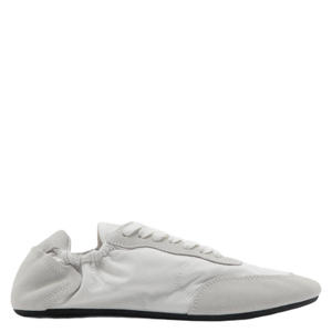 sneakers wit