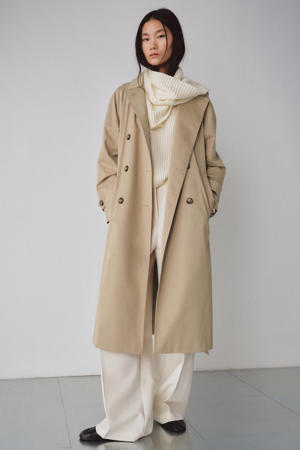 trenchcoat beige