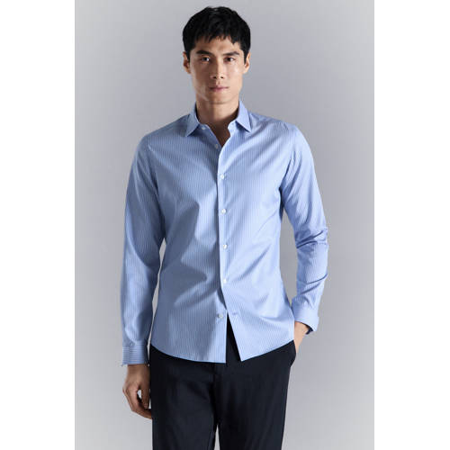 Mango Man slim gestreepte casual overhemd lichtblauw afbeelding