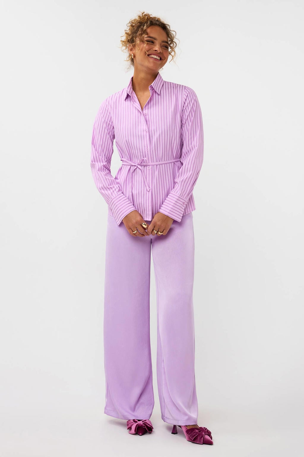 Roze dames Ydence blouse van polyester met krijtstreepprint, lange mouwen, klassieke kraag, knoopsluiting en strikje