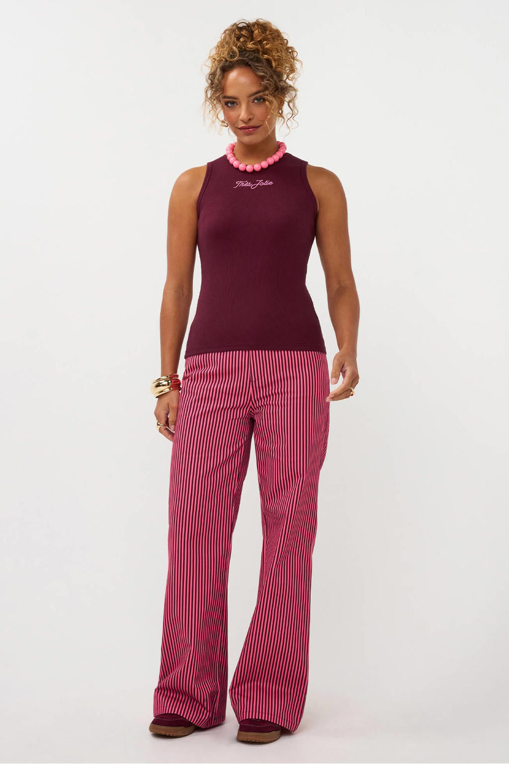 Donkerrode dames Ydence mouwloze top rib gebreid met tekst print en ronde hals