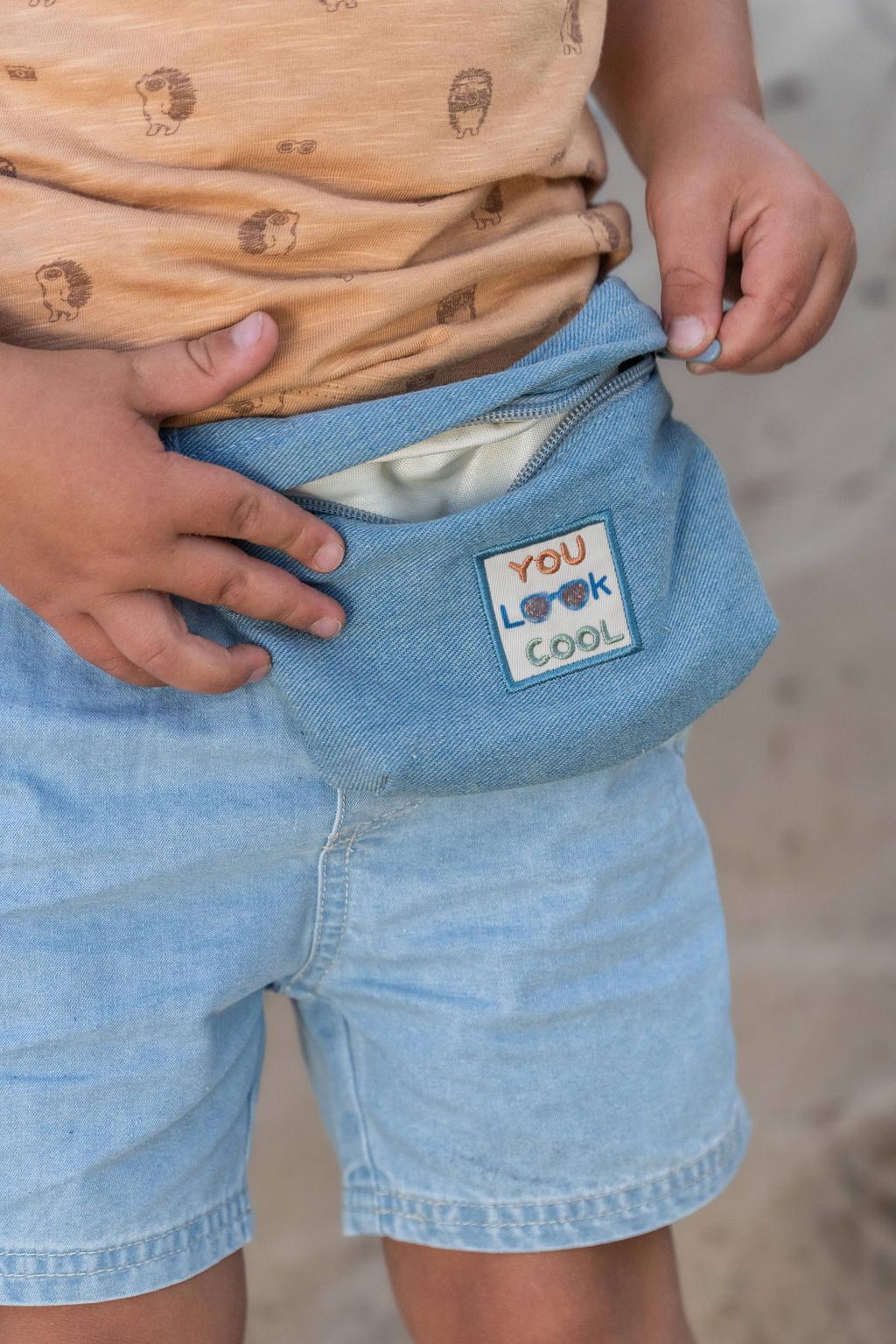 Lichtblauwe jongens Little Dutch short van katoen met elastische tailleband met koord en effen