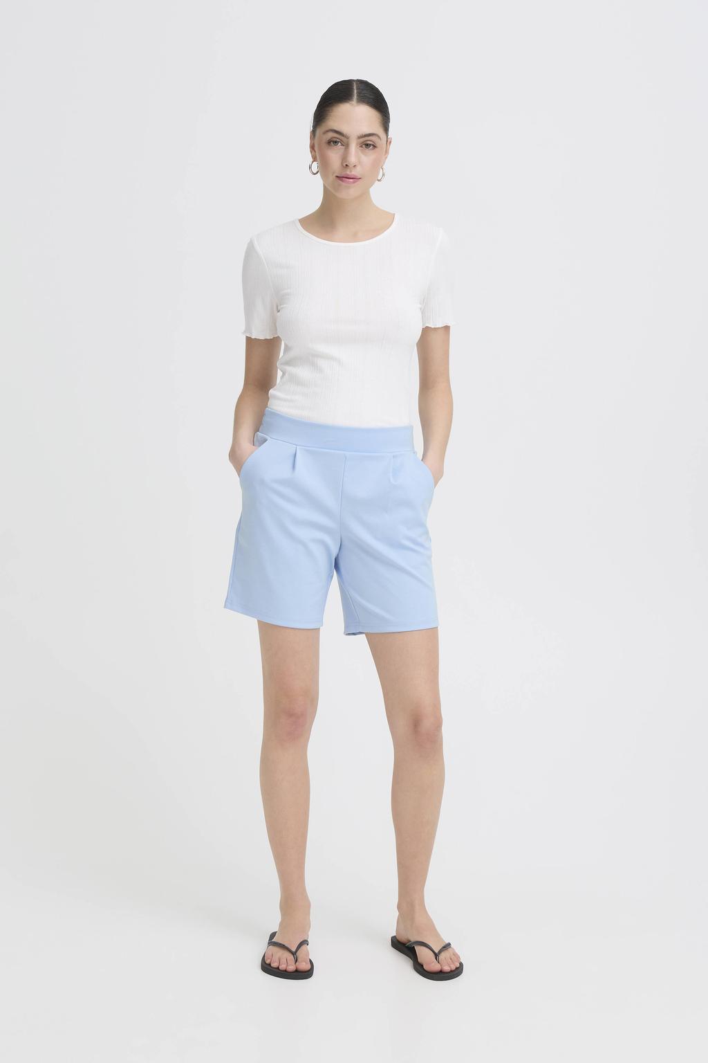 Lichtblauwe dames ICHI regular waist casual short van polyester met elastische tailleband en effen