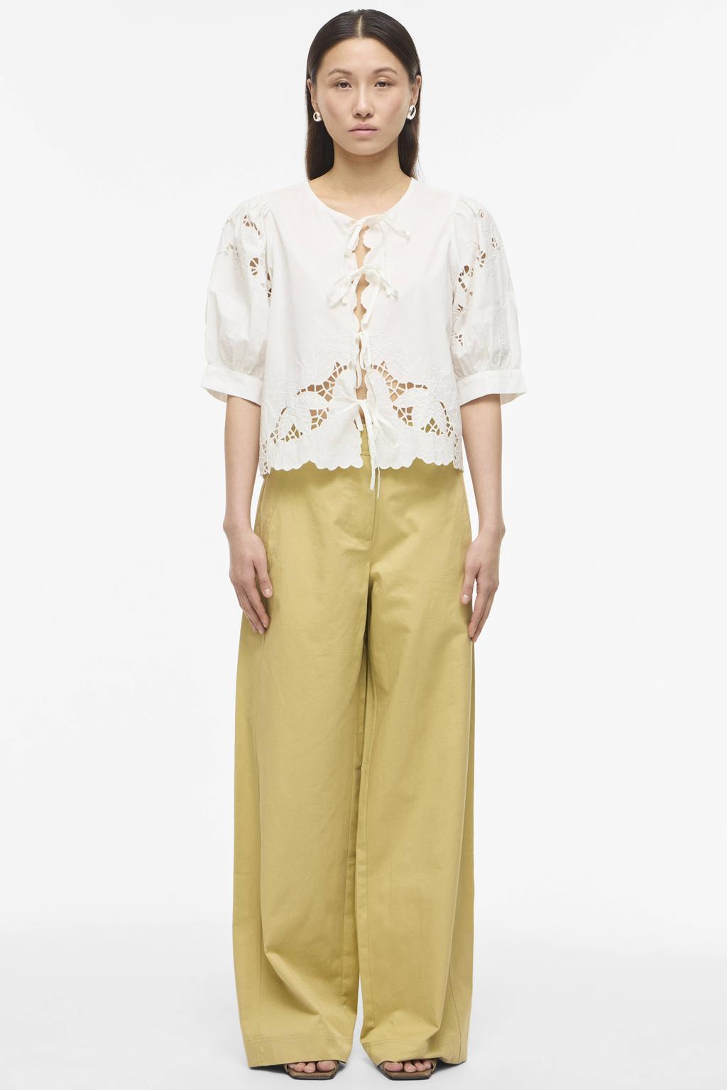 Witte dames ROUGE EDIT blousetop van katoen met effen, korte mouwen, ronde hals, striksluiting en borduursels