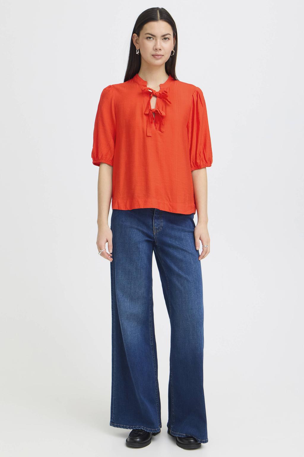 Koraalrode dames ICHI blousetop van viscose met effen, half lange mouwen, ronde hals en plooien