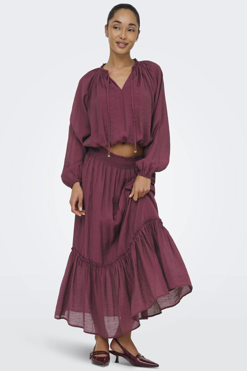 Donkerrode dames JDY blousetop van modal met effen, lange mouwen, ronde hals en geweven detail