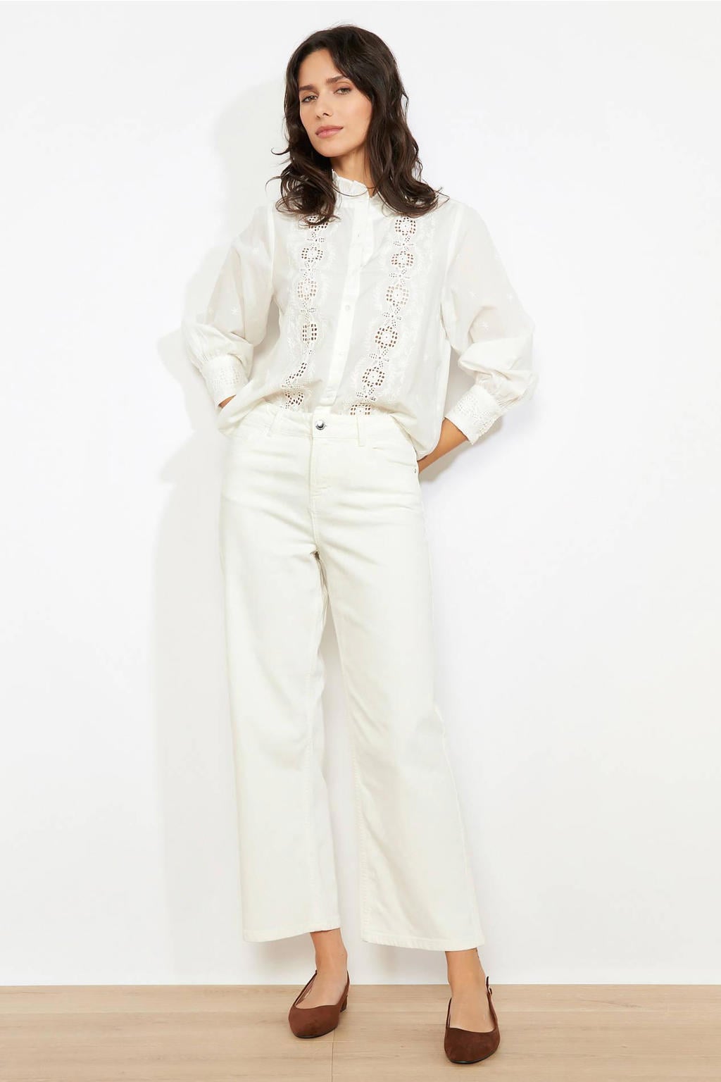 Ecru dames LOLALIZA cropped jeans van denim met regular waist, rits- en knoopsluiting en effen