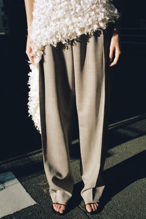 wide leg low waist pantalon met wol grijsbruin