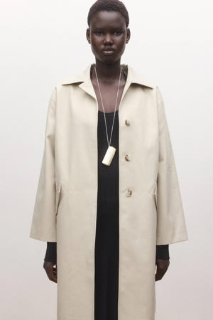 trenchcoat ecru