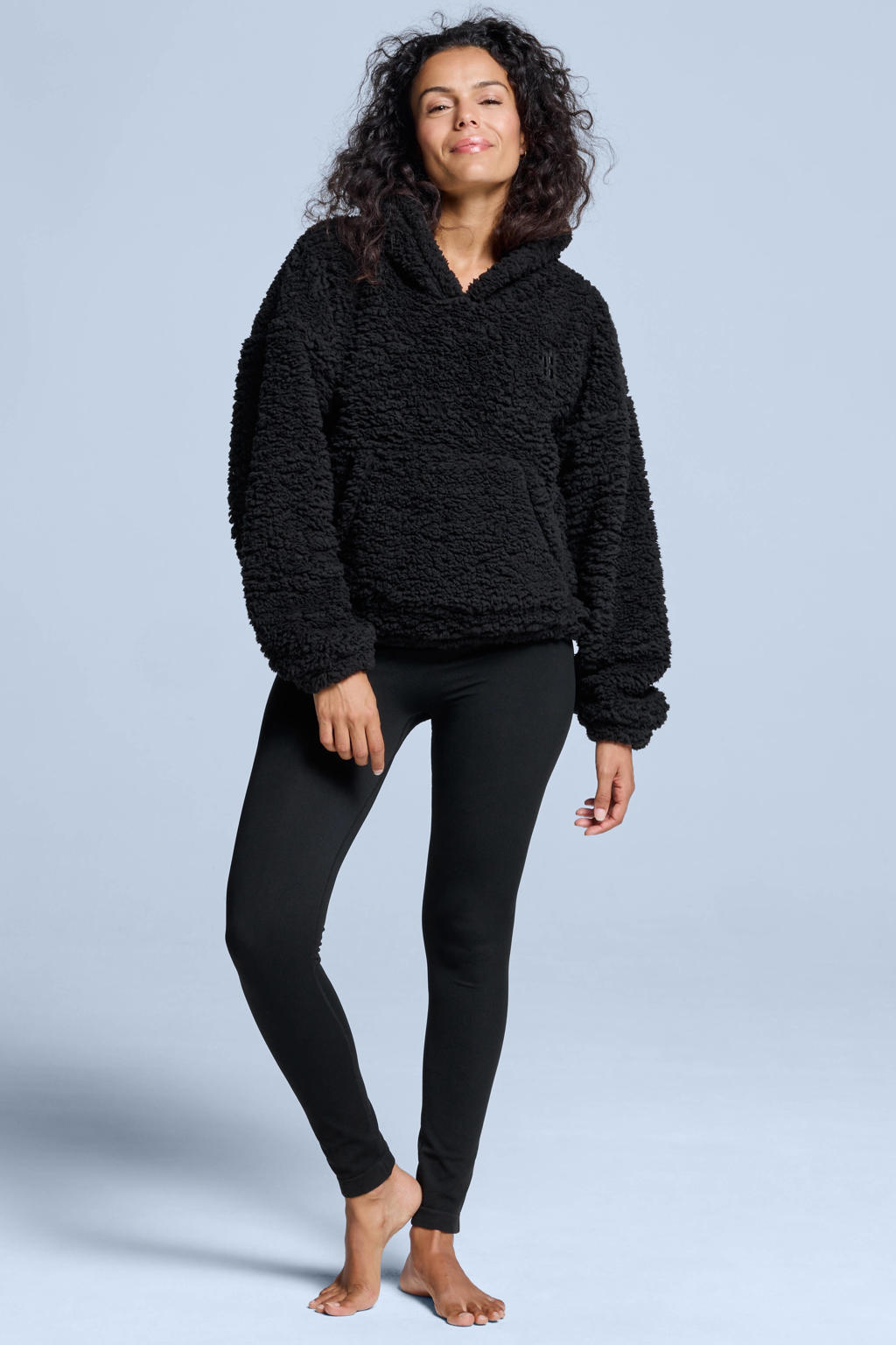 Zwarte dames Poederbaas teddy sweater Four Seasons van polyester met effen, lange mouwen en capuchon