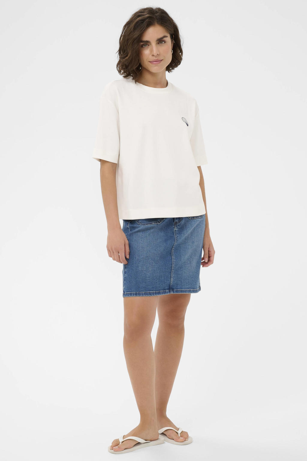 Ecru en donkerblauwe dames Kaffe T-shirt met korte mouwen en ronde hals