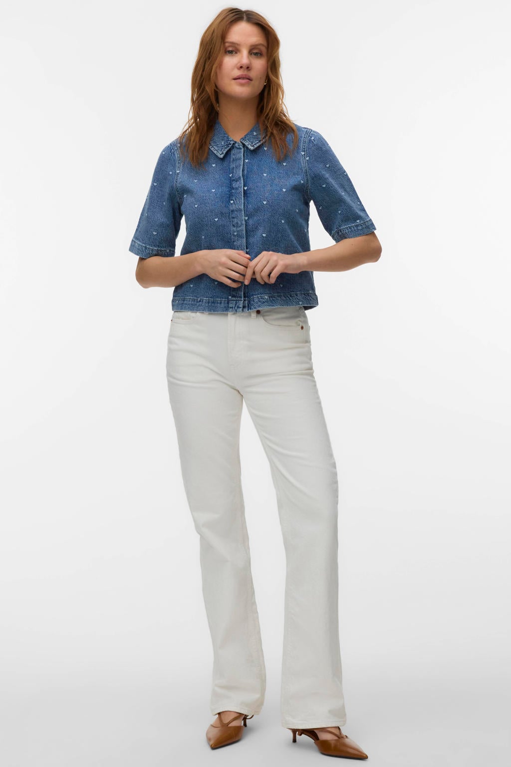 Medium blue denim dames VERO MODA top met hartjesprint, korte mouwen en borduursels