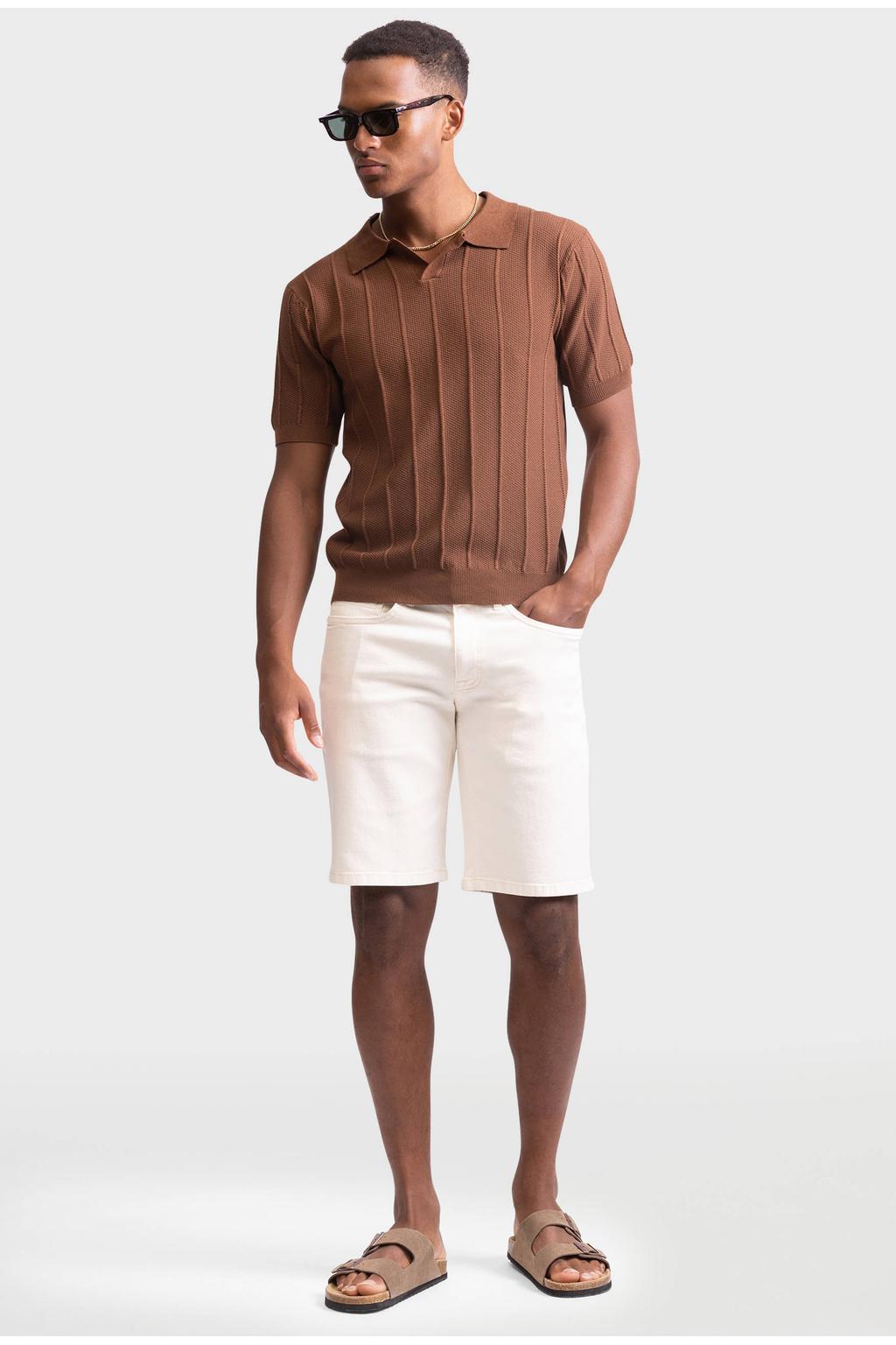 Bruine heren Redefined Rebel regular polo patroon van viscose met effen, korte mouwen en textuur