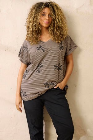 gebloemd T-shirt bruin
