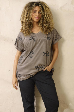 gebloemd T-shirt bruin