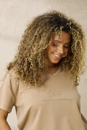 T-shirt beige