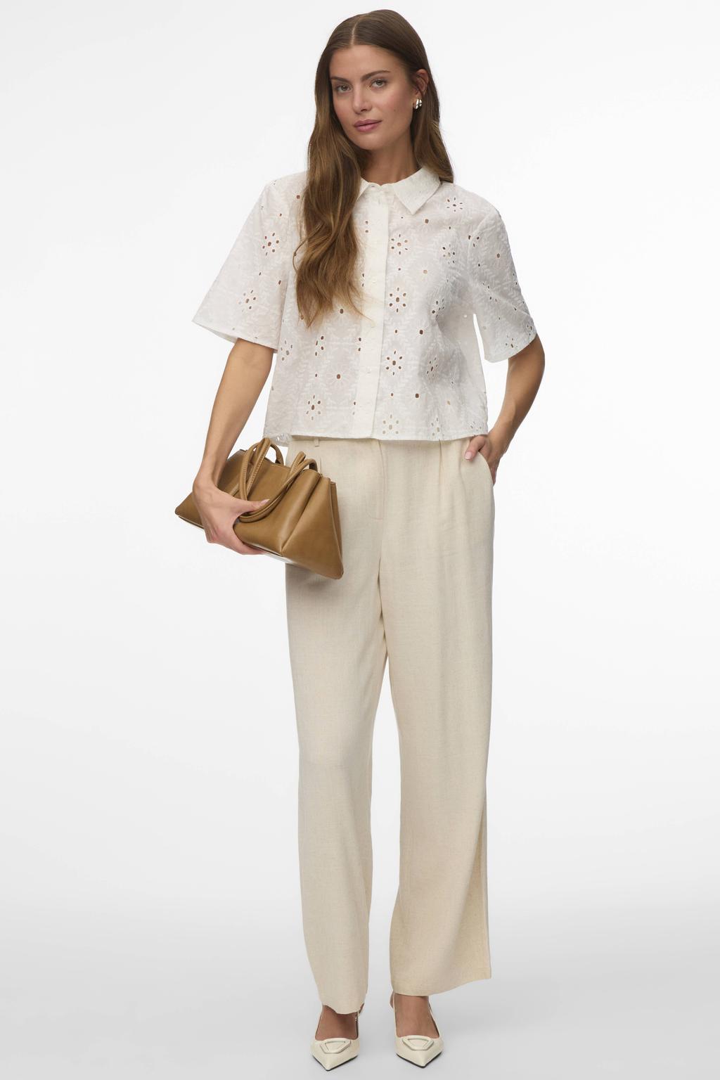 Witte dames VERO MODA blouse van katoen met effen, korte mouwen, klassieke kraag, knoopsluiting en borduursels