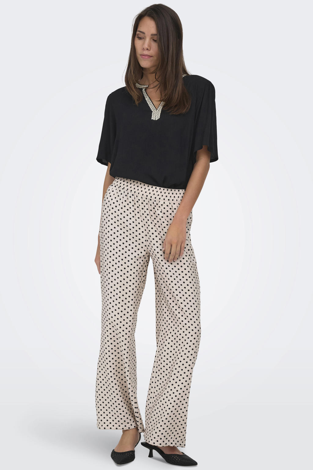 Zwarte dames JDY blousetop van viscose met effen, korte mouwen, V-hals en contrast stiksels