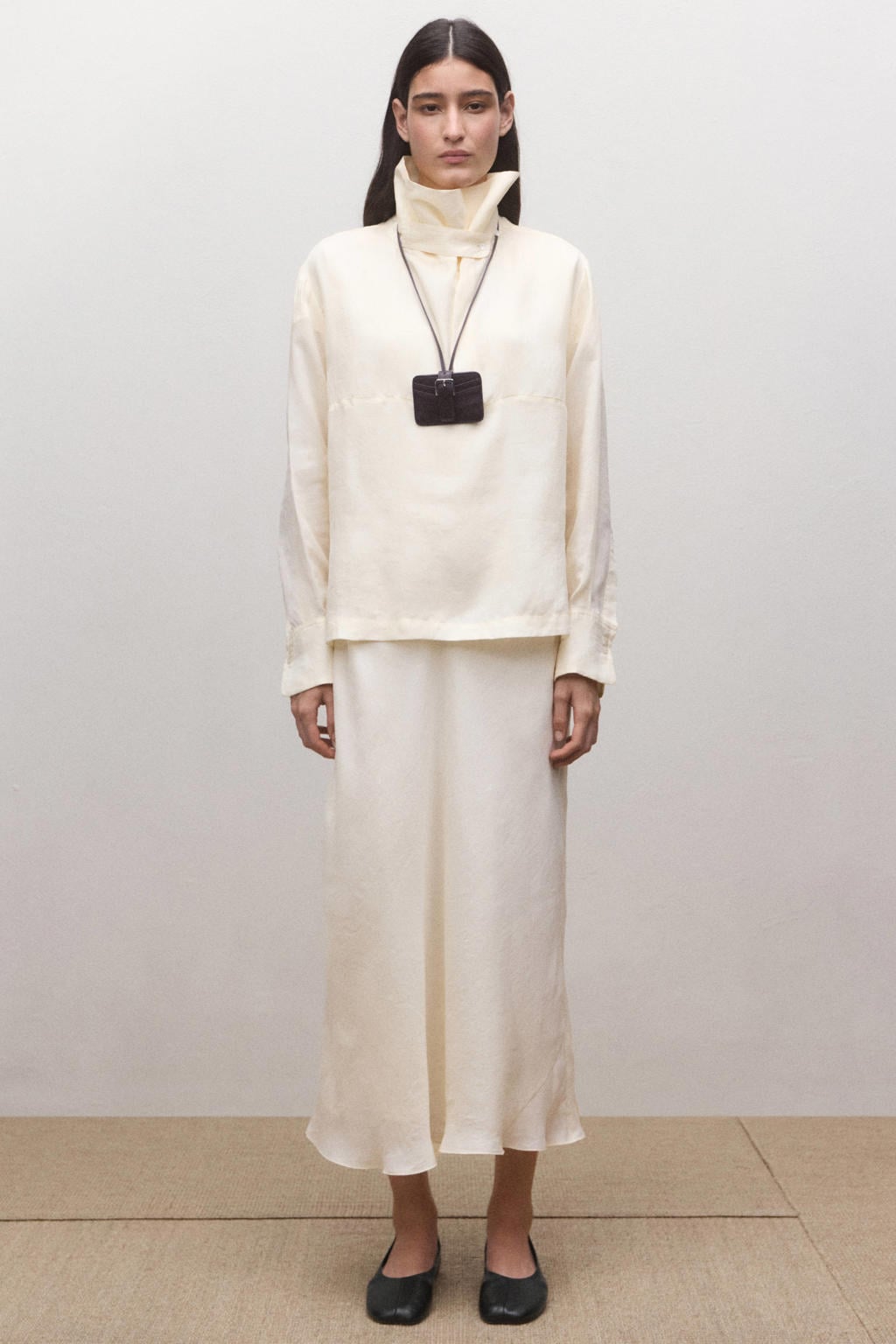 Ecru dames Mango blousetop van lyocell met effen, lange mouwen, opstaande kraag en split
