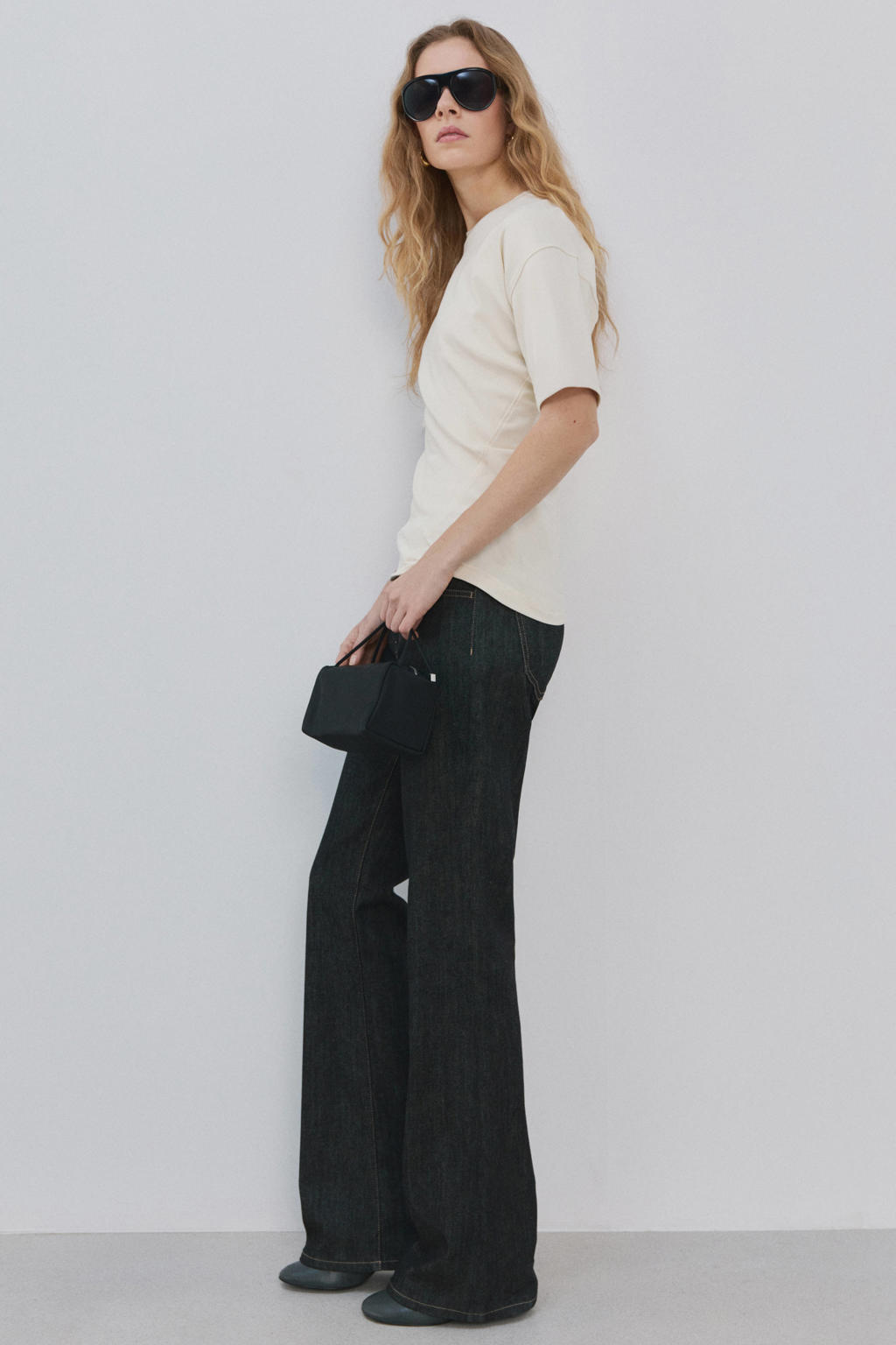 Lichtgele dames Mango asymmetrische top met effen, korte mouwen en ronde hals