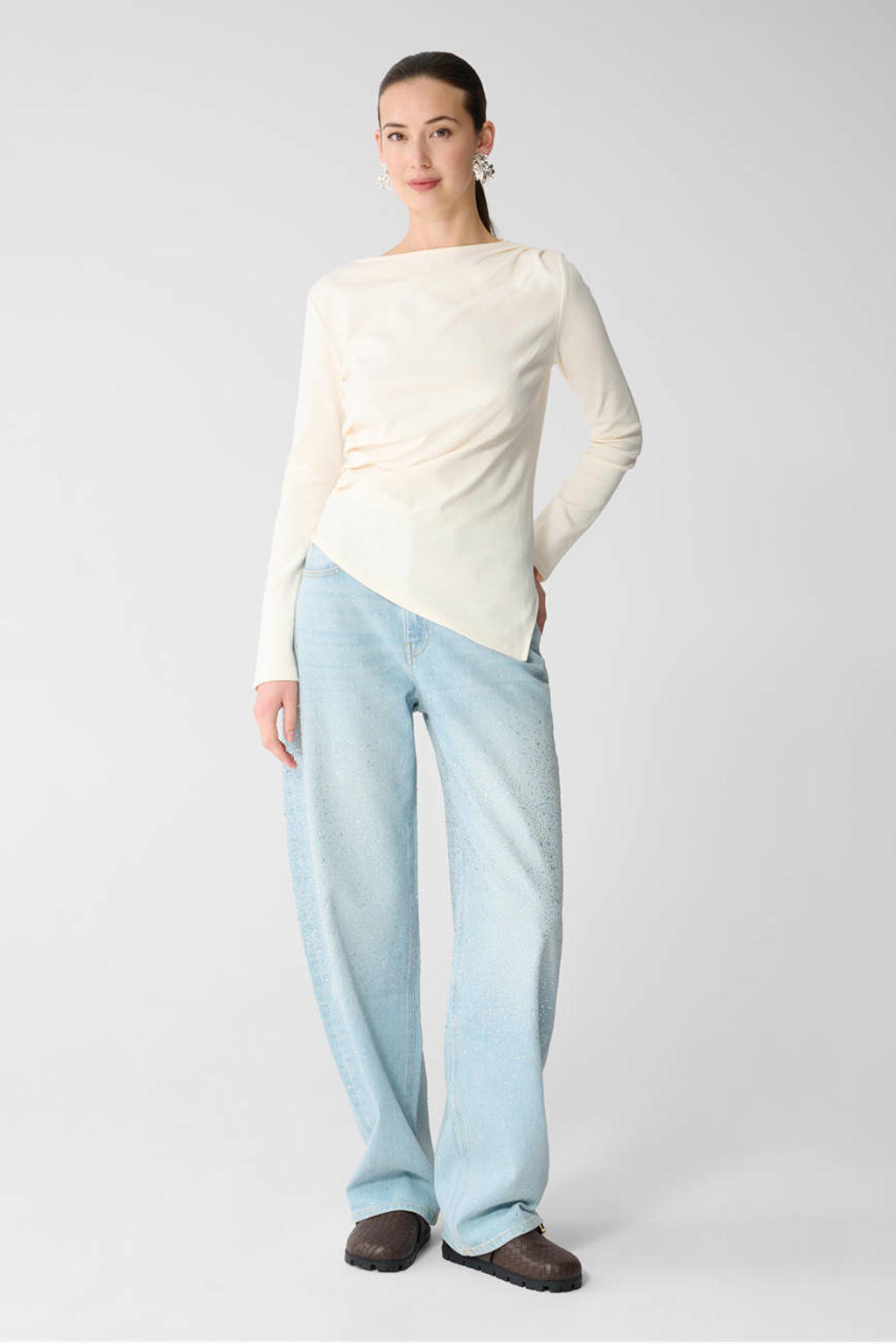 Ecru dames Shoeby asymmetrische top met effen, lange mouwen en ronde hals