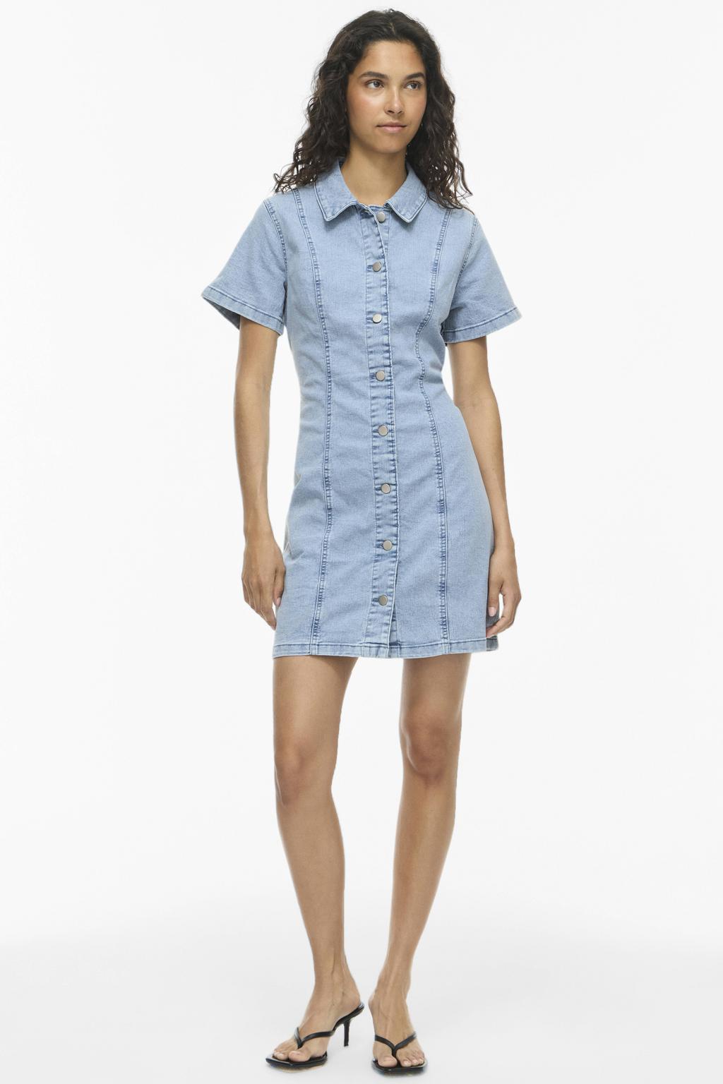 Light blue denim dames VILA spijkerjurk van denim met effen, korte mouwen, klassieke kraag en knoopsluiting