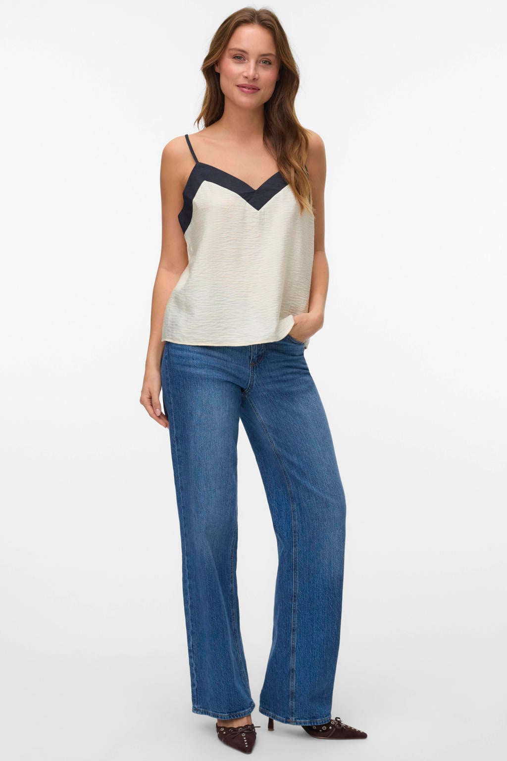 Ecru en zwarte dames VERO MODA top van viscose met effen, V-hals en geweven detail