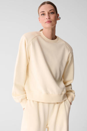 sweater ecru
