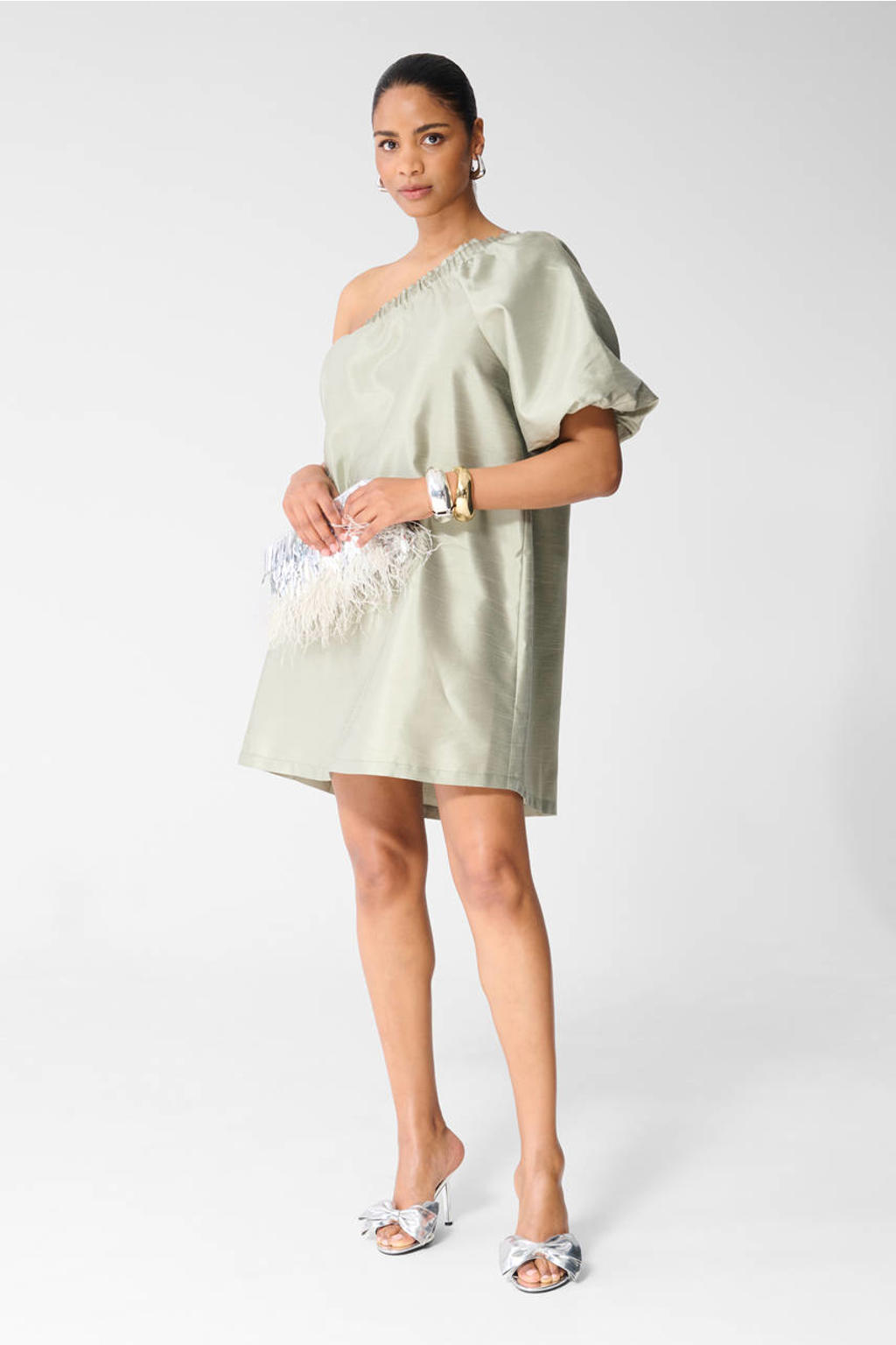 Lichtgroene dames Shoeby one shoulder jurk van polyester met effen en korte mouwen