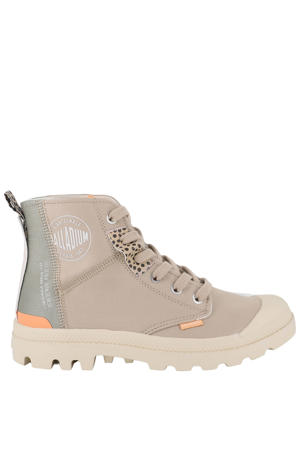 sneakers beige