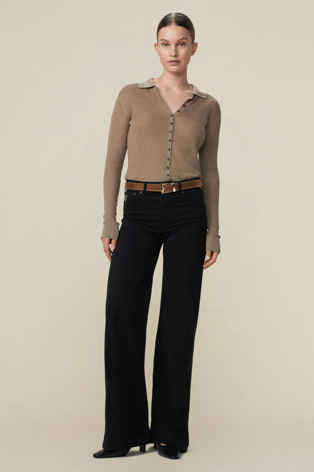 Zwarte dames Lois regular waist flared broek van denim met rits- en knoopsluiting en effen