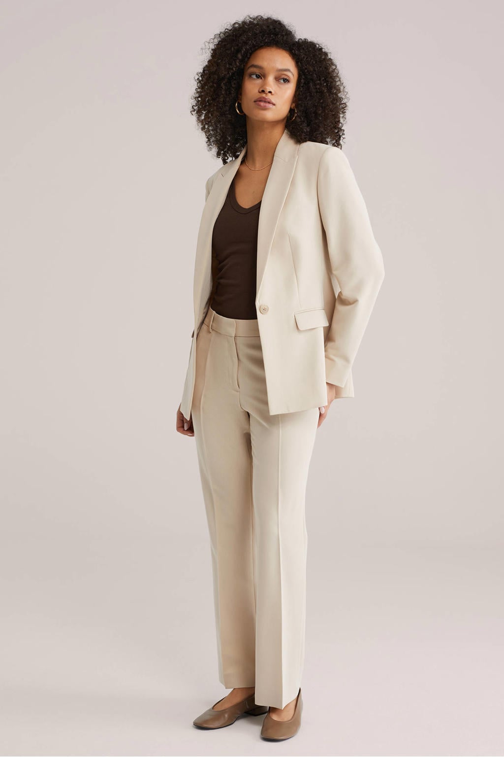 Bruine dames WE Fashion top met effen en V-hals