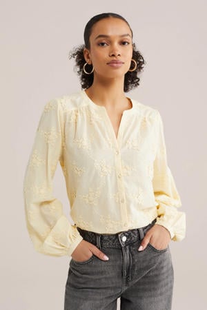 gebloemde blouse lichtgeel