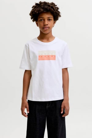 T-shirt wit