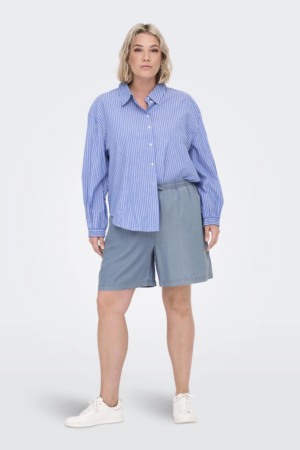 Lichtblauwe dames ONLY CARMAKOMA high waist casual short van lyocell met loose fit, elastische tailleband met koord en effen