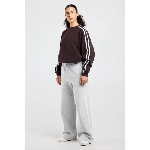 America Today cropped trui donkerbruin afbeelding