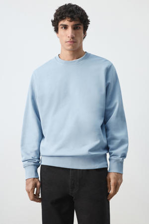 sweater lichtblauw