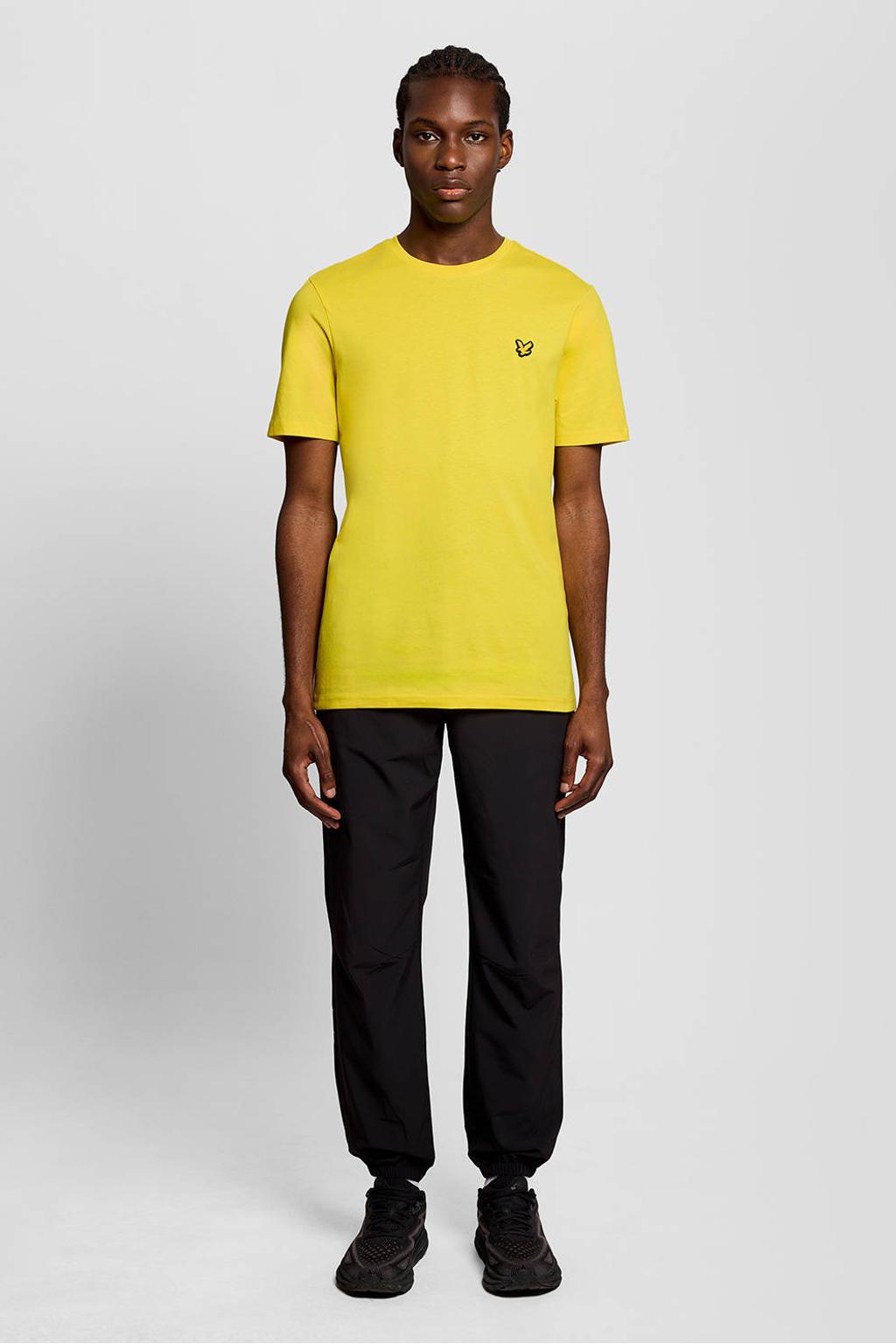 Gele heren Lyle & Scott regular T-shirt van katoen met effen, korte mouwen en ronde hals
