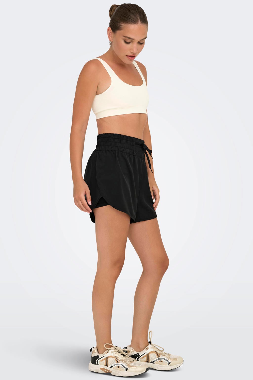 Zwarte dames ONLY PLAY Onpmara Life sportshort van polyester met loose fit, regular waist en trekkoorden