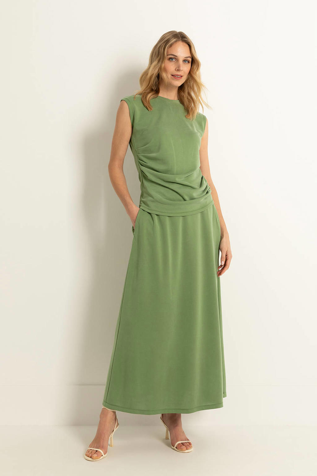 Groene dames CLAUDIA BY CLAUDIA STRÄTER top van modal met effen, korte mouwen, ronde hals en plooien