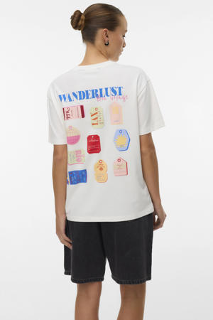 T-shirt wit