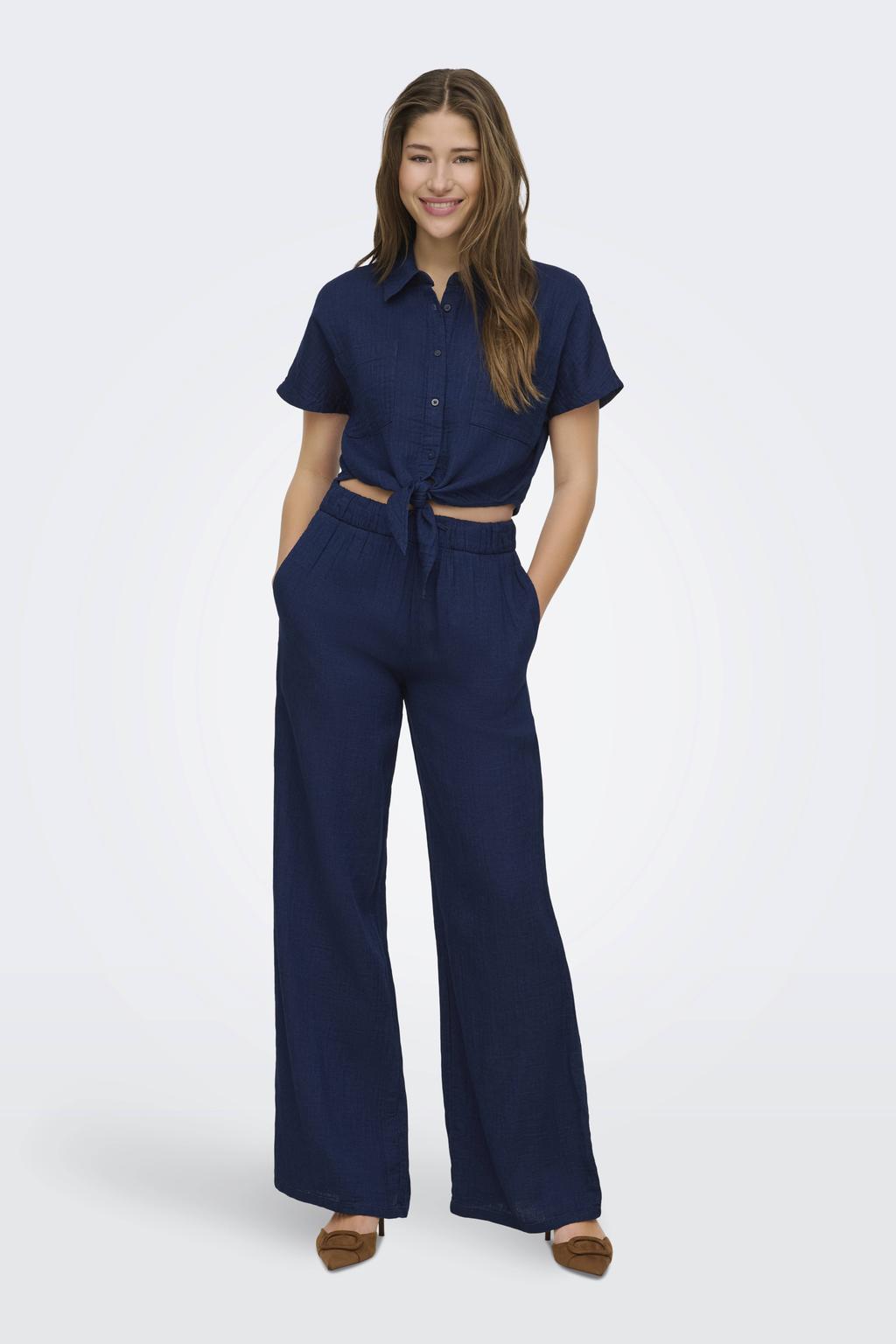 Donkerblauwe dames ONLY blouse van katoen met effen, korte mouwen, klassieke kraag en knoopsluiting