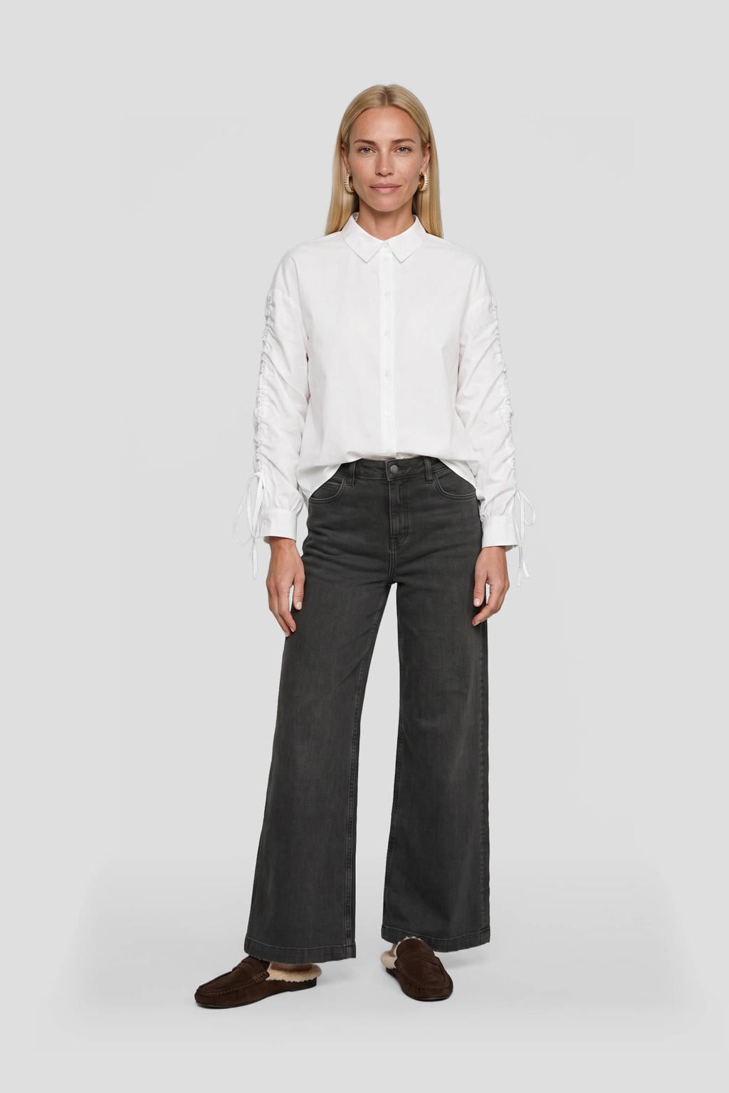 Black denim dames Ruby high waist super wide leg jeans black van denim met rits- en knoopsluiting en effen