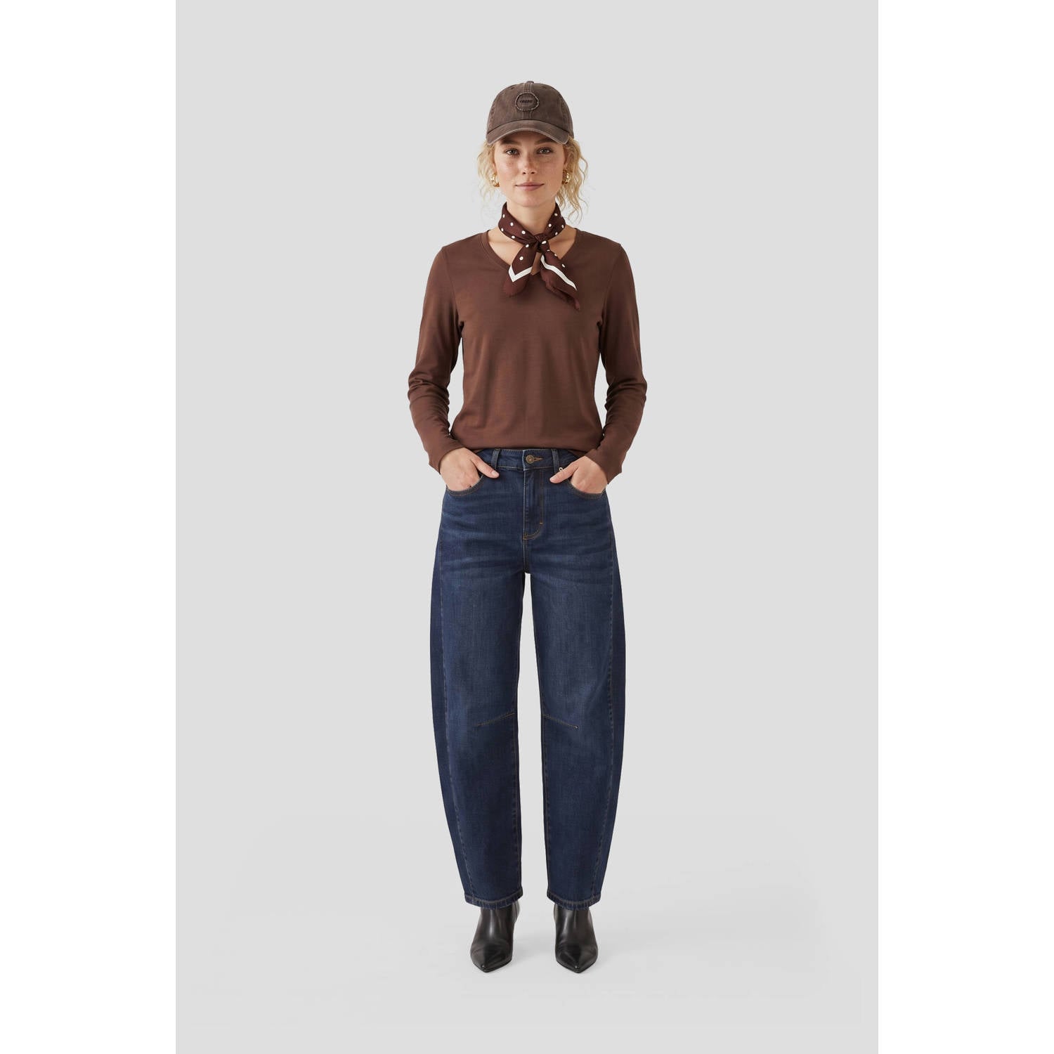 Anytime longsleeve V-hals bruin
