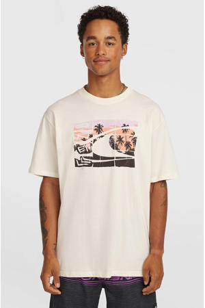 t-shirt wit