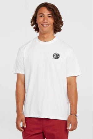 t-shirt wit