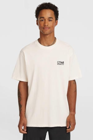 t-shirt wit
