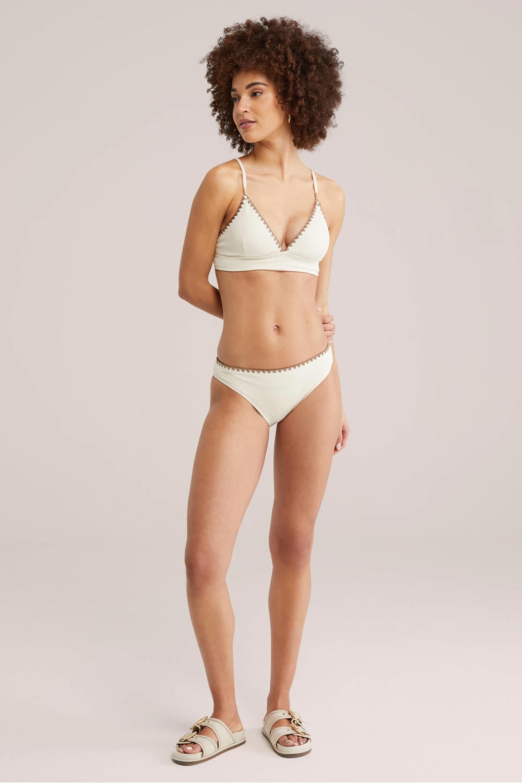 WE Fashion bikinibroekje met textuur ecru